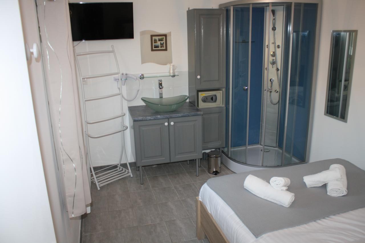 Logis Hotel Chemin Des Dames Le Relais De Fleurette Pontavert Экстерьер фото