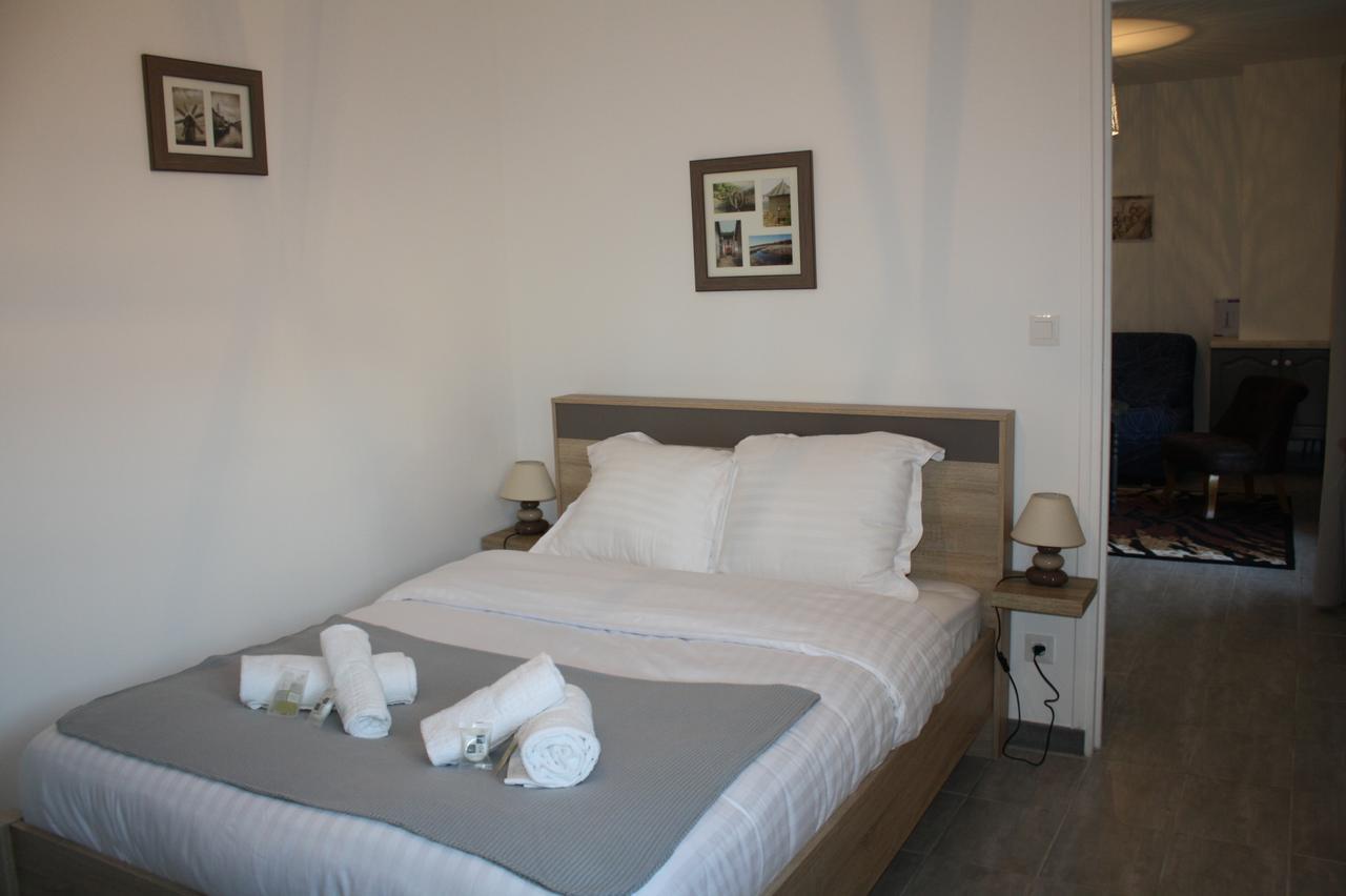 Logis Hotel Chemin Des Dames Le Relais De Fleurette Pontavert Экстерьер фото